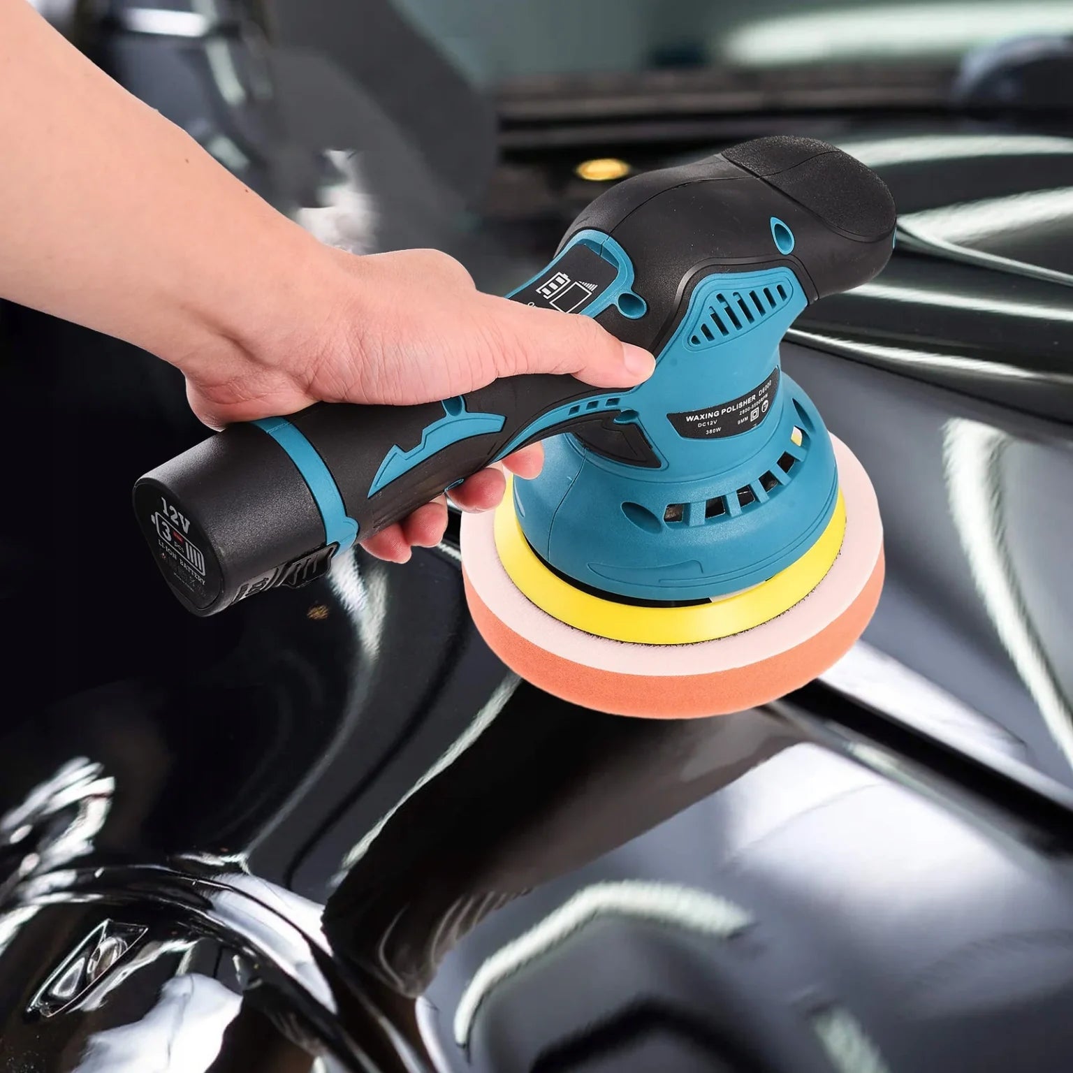 Aparat polish auto , 2 acumulatori 36V, fara fir , portabil , 2500-5000 Rpm , 8 viteze